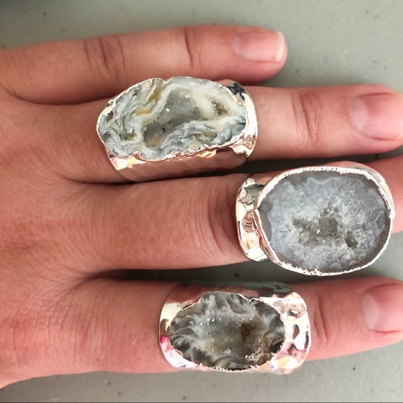 Estrella & Luna Jewelry - ❗️LAST❗️Hammered Silver Raw Geode Ring